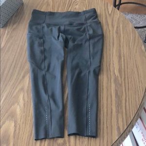 Fast and Free Crop 19”